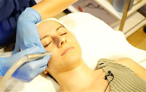Hydrafacial: Cildinizi Yenile Hydrafacial: Cildinizi Yenile