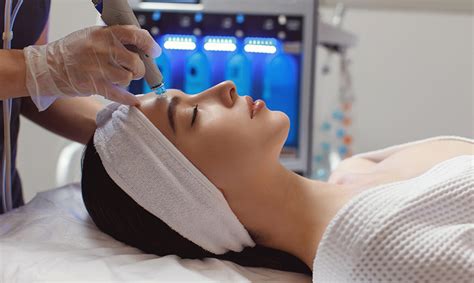 Hydrafacial temizleme Hydrafacial temizleme