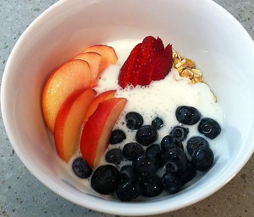 Muesli con Kefir e Frutta
