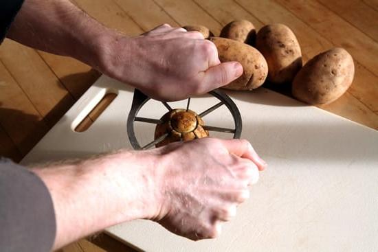 Easy Way to Cut Potatoes
