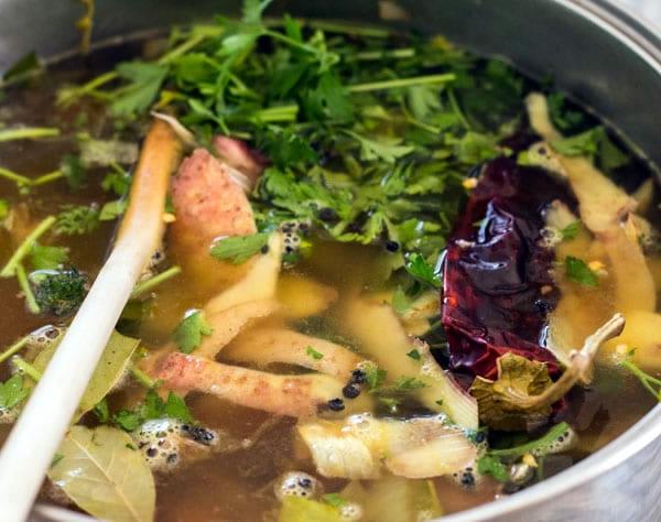 Verdure in Cottura Lenta per Brodo Vegetale Fatto in Casa