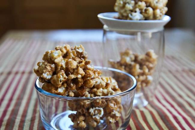 Il Caveau Non Elaborato di Ottobre: Giorno 31 4 Palline di Popcorn allo Sciroppo d'Acero