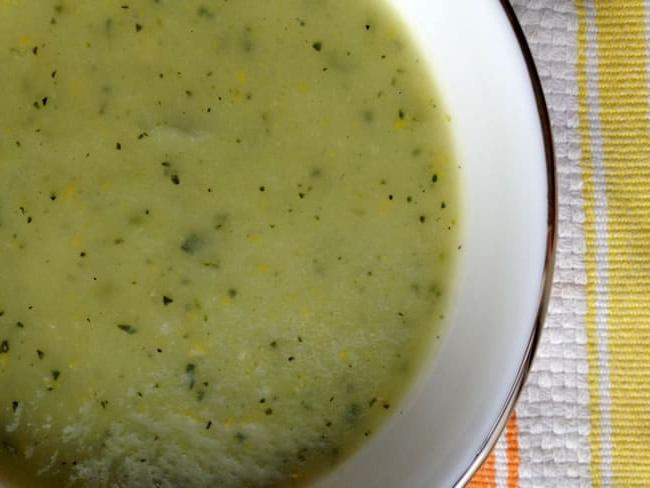 Zuppa Fredda di Zucchine Estive