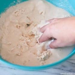 Impasto di Masa Harina e acqua per tortillas