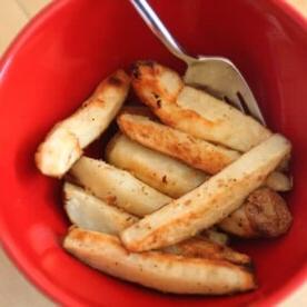 Due geniali trucchi in cucina (e semplici patate arrostate all'aglio) 3 Easy Roasted Garlic Potatoes