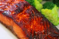 Honey Sriracha Glazed Air Fryer Salmon