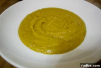 Hearty & Spicy Vegan Split Pea Soup
