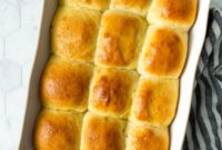 Pillowy Soft Dinner Rolls