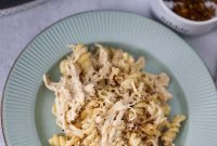 Easy Creamy Slow Cooker Chicken Pasta