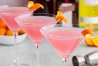 Classic Cosmopolitan Cocktail Recipe