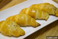 Golden Garlic Cheese Crescents