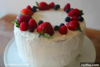 Berry Medley Cake