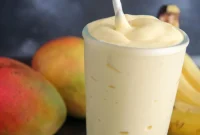 Refreshing Mango Banana Smoothie