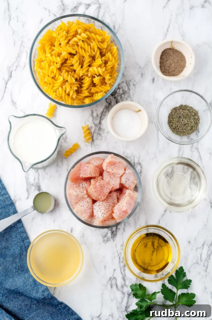 chicken, pasta, cream, thyme, oil, wine, and salt and pepper. 