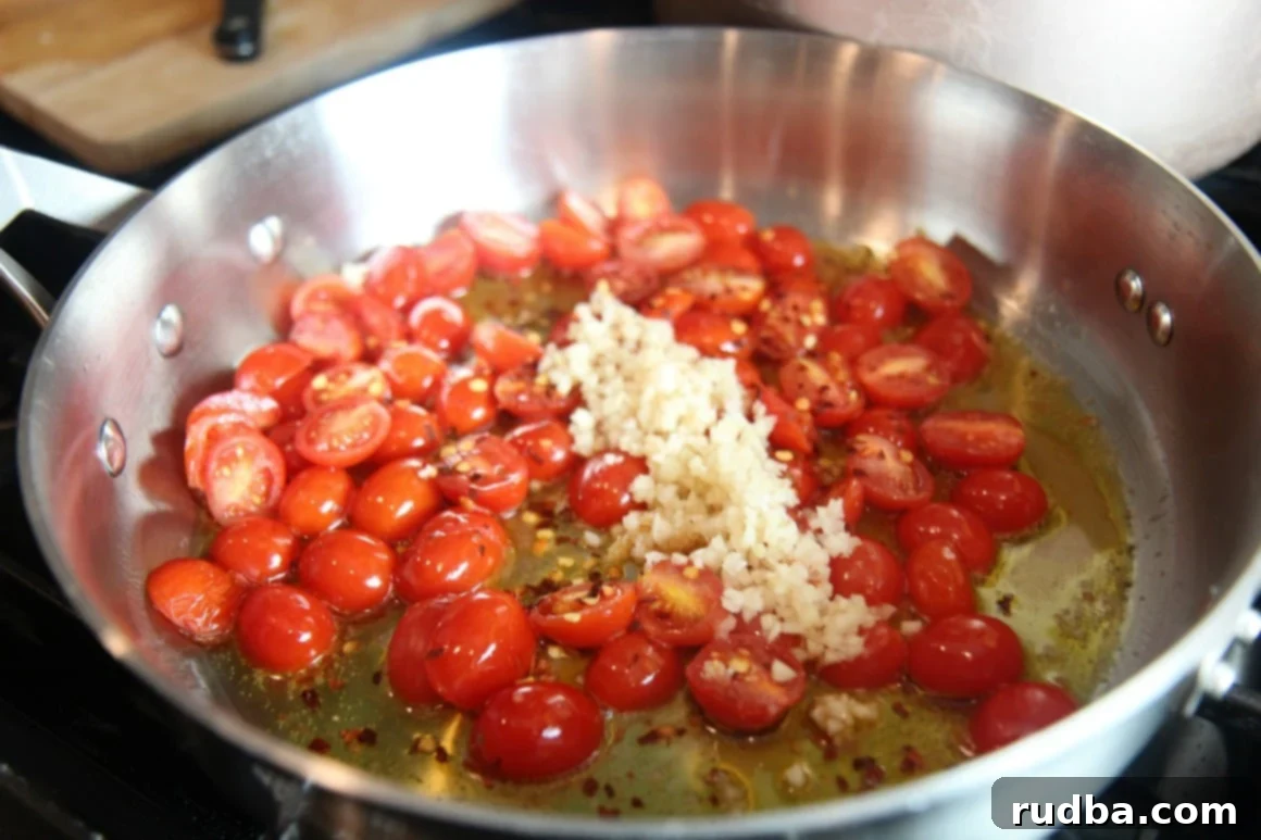 fresh garlic and tomatoes