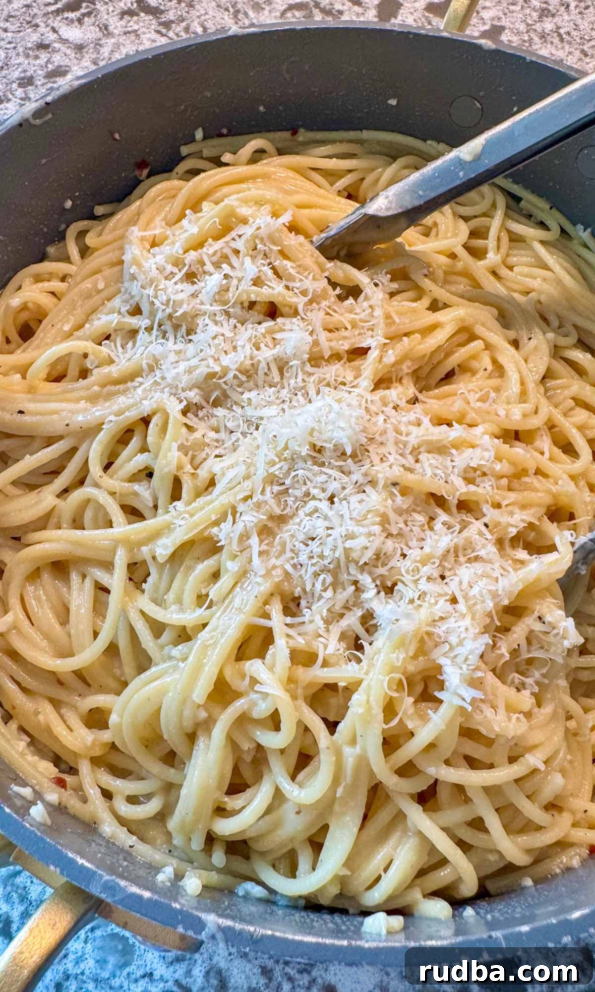 Golden Buttered Noodles 4 buttered noodles up close.