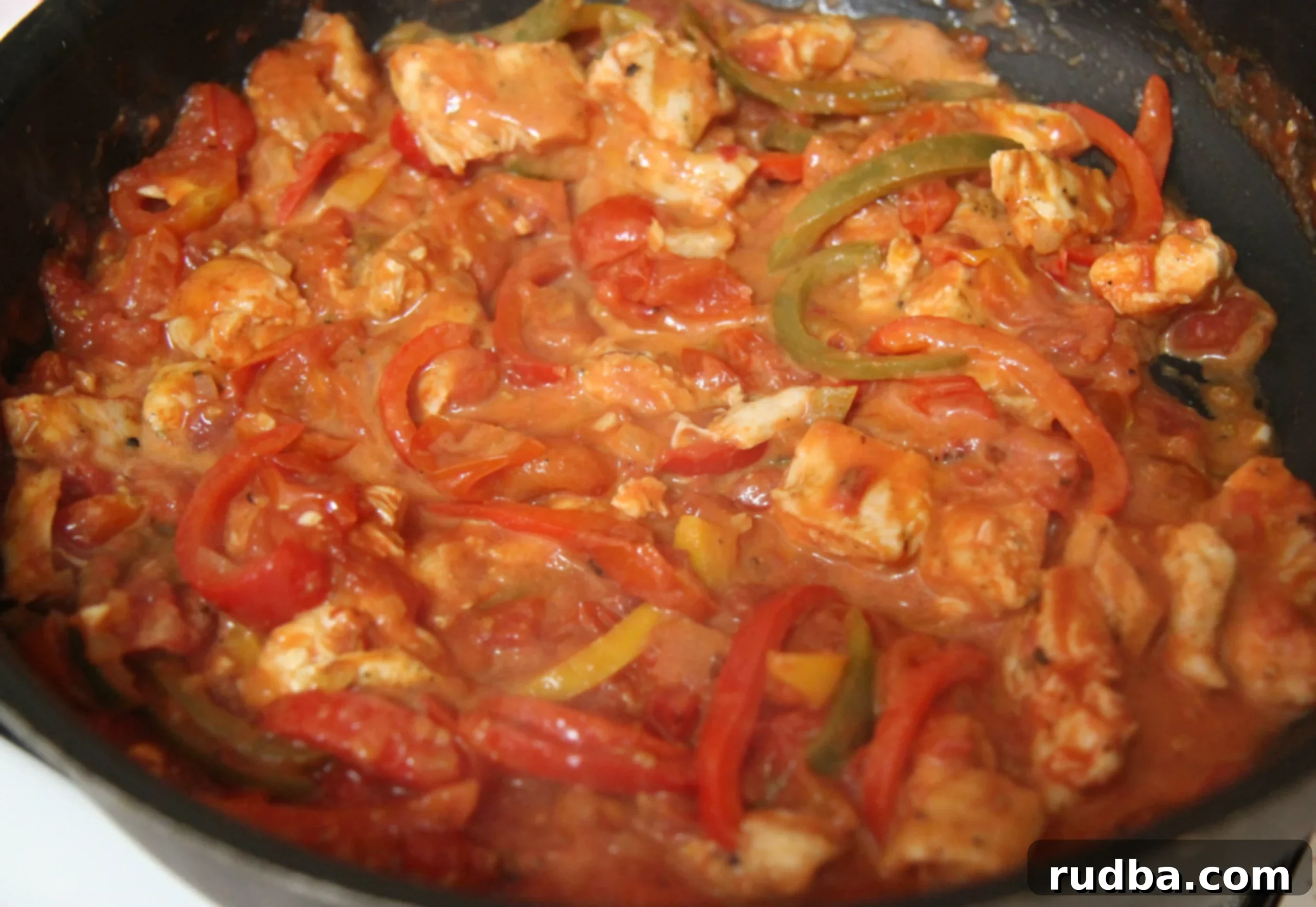 Add a luxurious touch of heavy cream to help thicken and enrich the pasta sauce, making it irresistibly creamy.