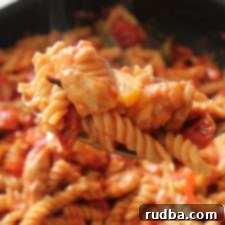 Delicious Chicken Fajita Pasta ready to be served.